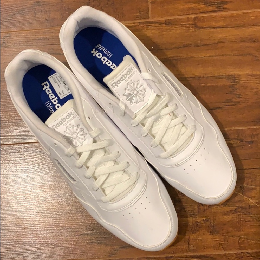 NWOT Men’s Reebok Classic Sneaker